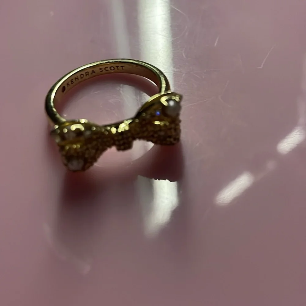 Kendra Scott Gold Bow Ring with Pearl Accents - Picture 2 of 4